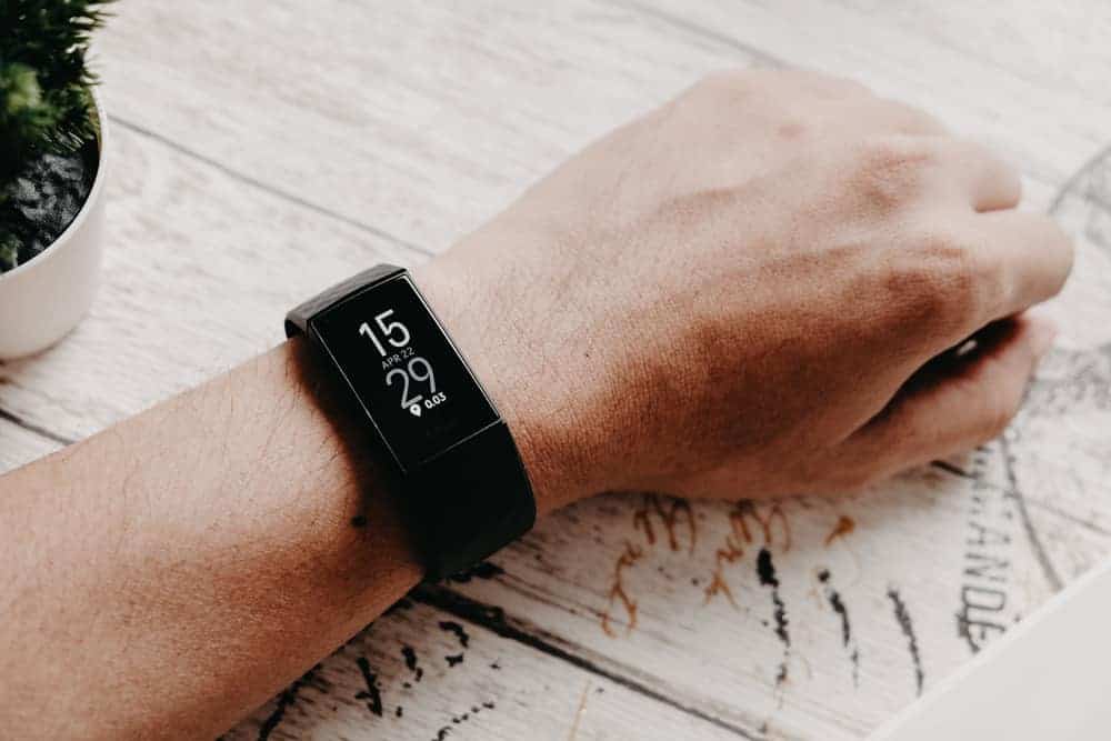 fitbit that takes blood pressure