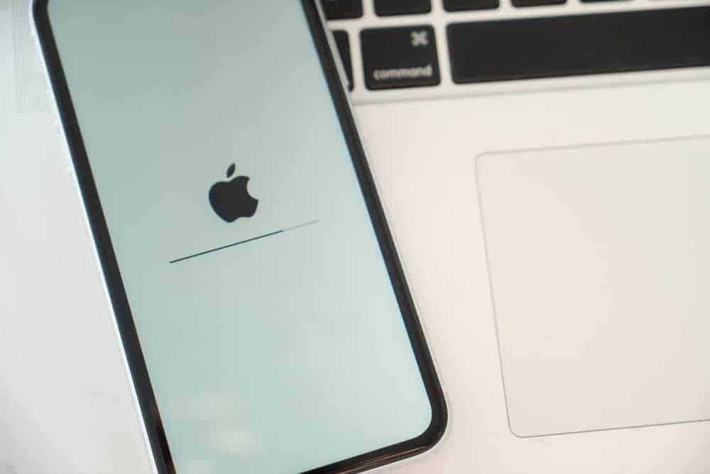 How To Hard Reset Iphone 1 Hard Resetting An Iphone