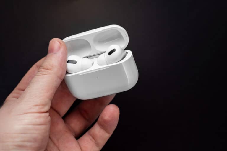 how-to-connect-airpods-to-hisense-tv-complete-guide-devicetests