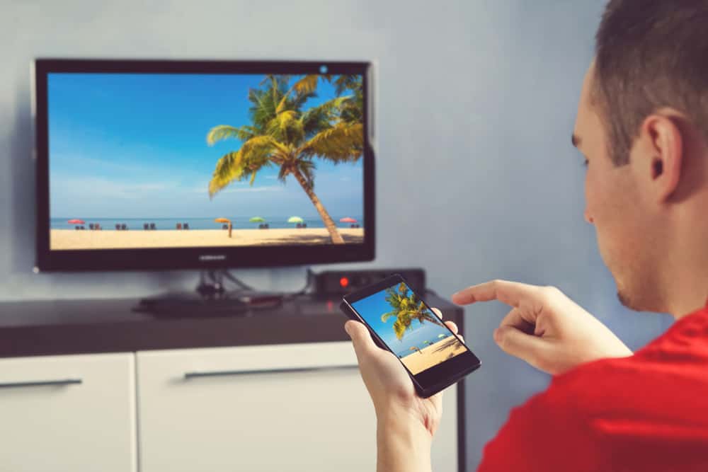 A Samsung Tv Receiving Files Via The Bluetooth Of A Smartphone