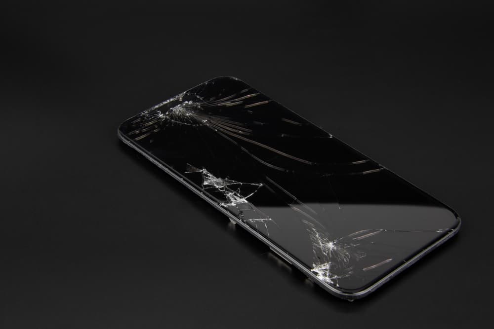 Iphone With Broken Screen