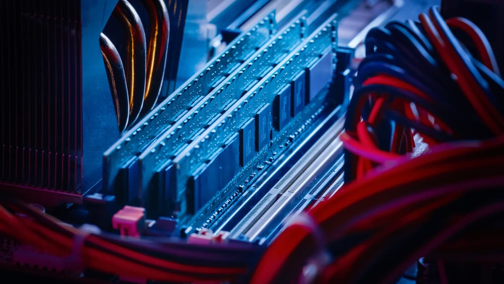 How Much RAM for Streaming? (Complete Guide 2023) DeviceTests