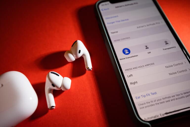 how-to-know-if-airpod-pros-are-charging-4-easy-methods-devicetests