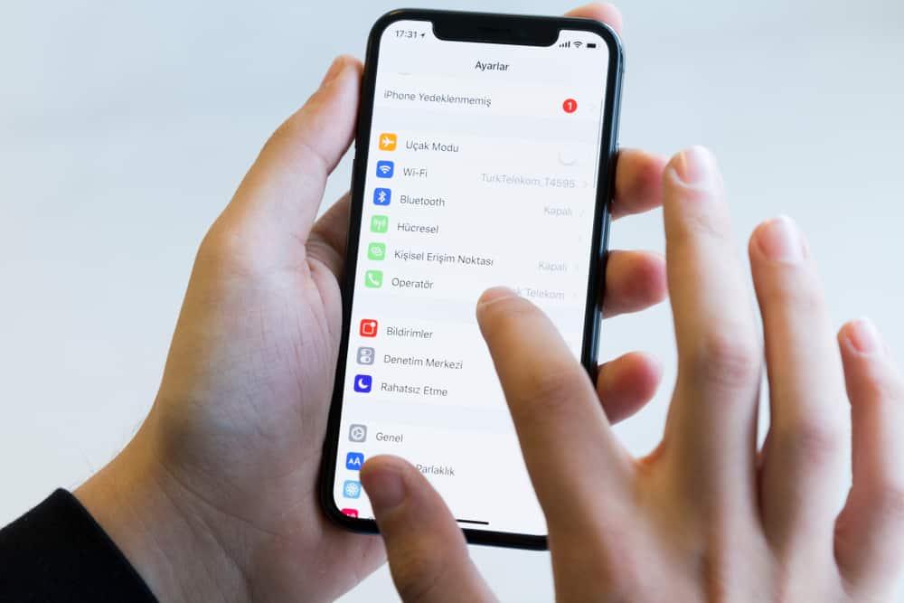 How To Miracast On IPhone Step by Step Instructions DeviceTests