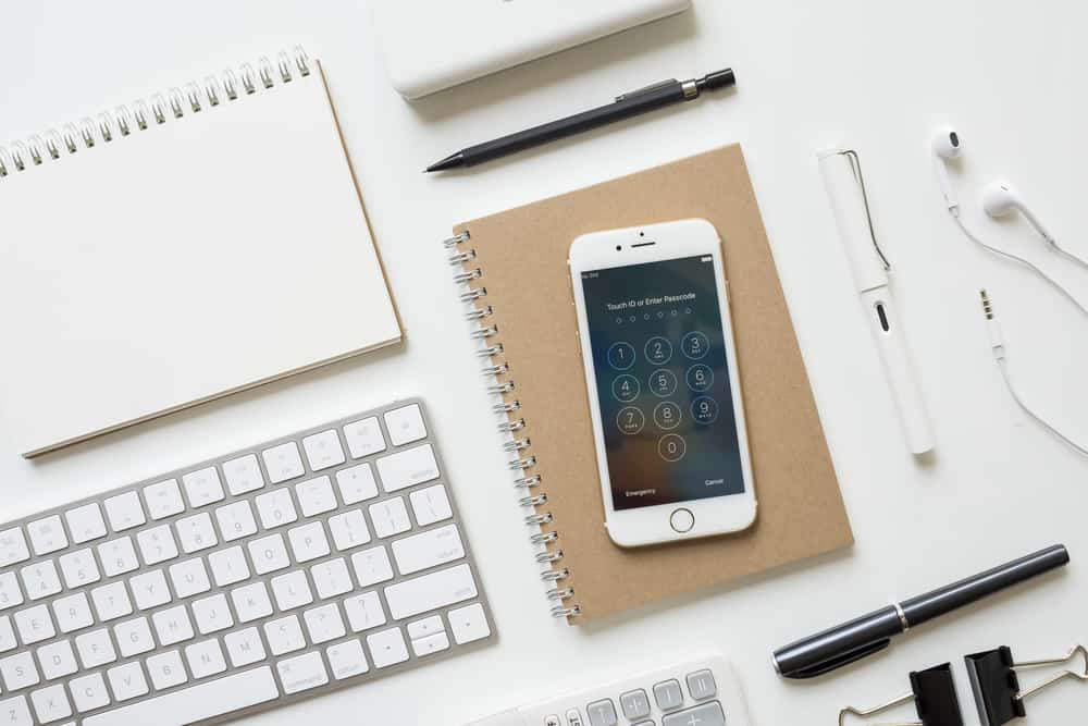 How To Password Protect Notes On Iphone 1 Work Desk With Phone On Notebook