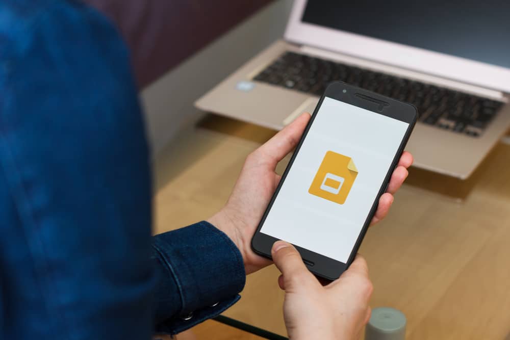 How to Add Transitions on Google Slides App 