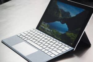 How To Connect Surface Pro To A Monitor