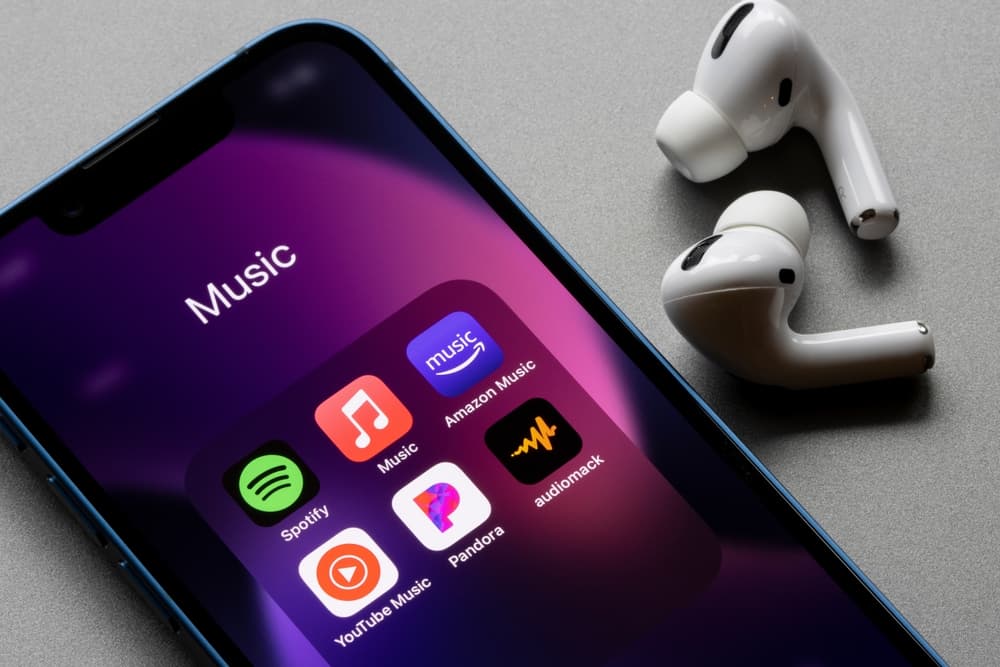 What Music App Doesn't Need WiFi for iPhone? | DeviceTests