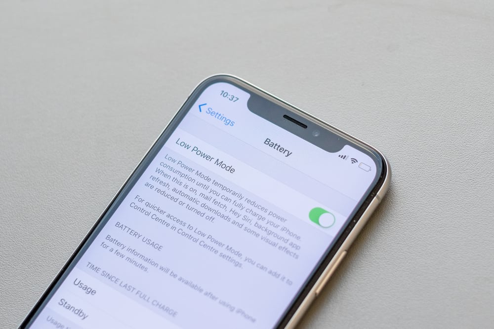 how to turn off power saving mode on my iphone