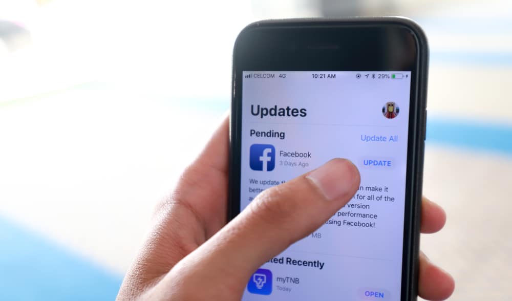 How to Undo an Update on an App on Iphone 