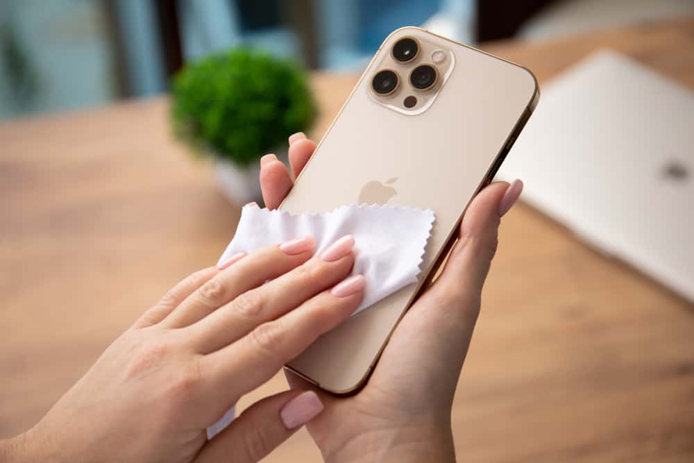 Cleaning Iphone Camera