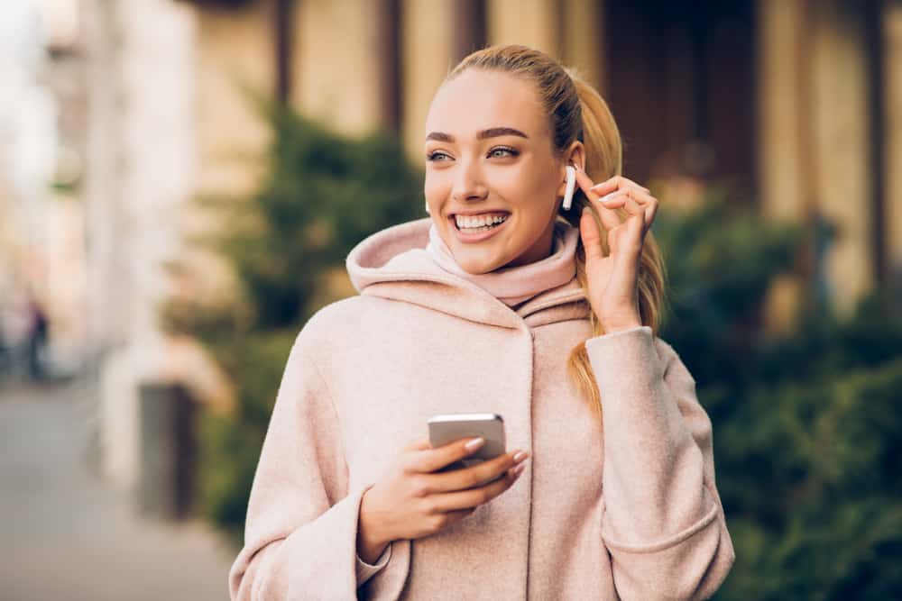 Where To Tap On Airpods 1 Airpods